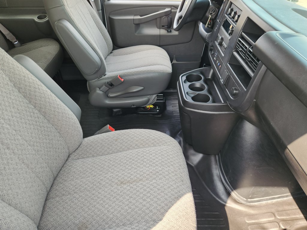Used 2025 Chevrolet Express 3500 LS RWD image 14