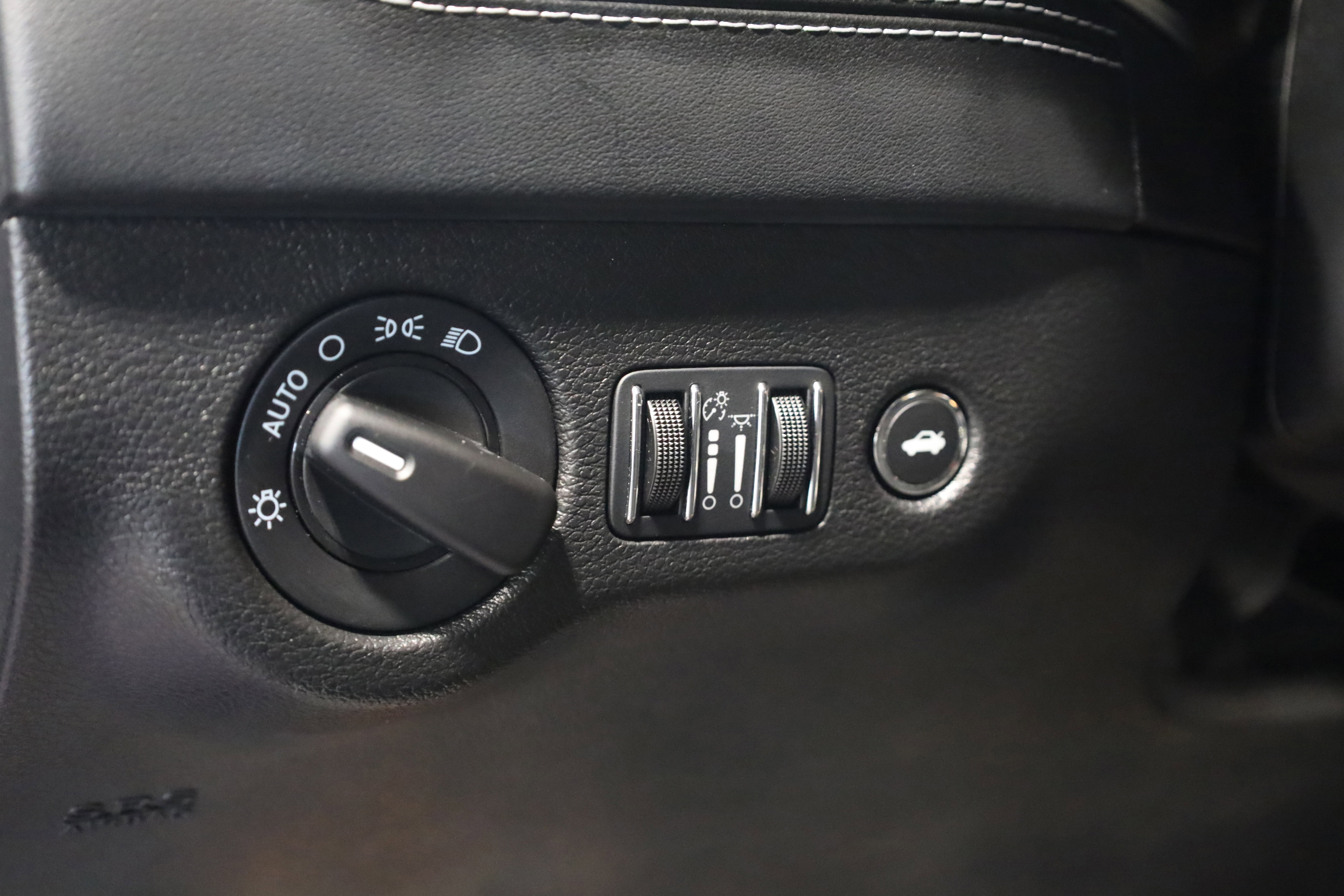 Used 2023 Dodge Charger SRT Hellcat w/ Harman/Kardon Audio Group image 19