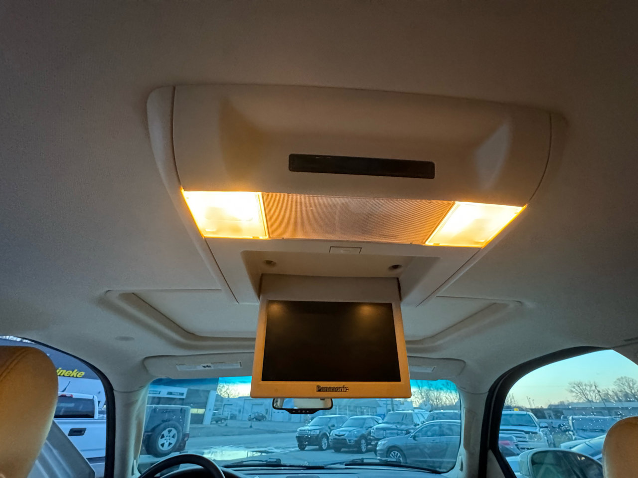 Used 2007 Cadillac Escalade AWD w/ Information Package image 16