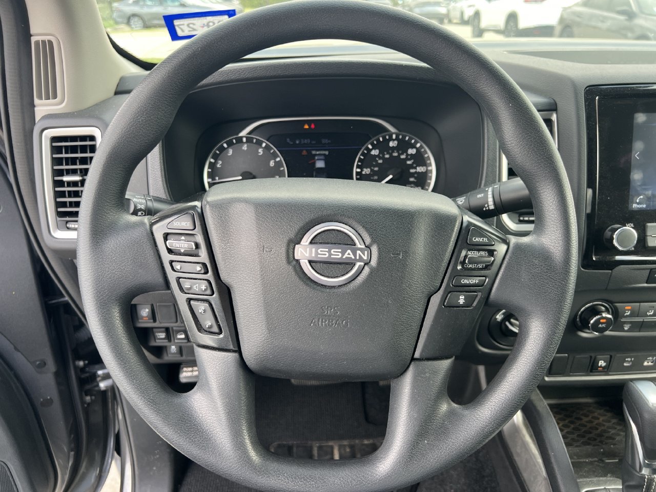 Used 2024 Nissan Frontier SV w/ Technology Package AWD/4WD image 6