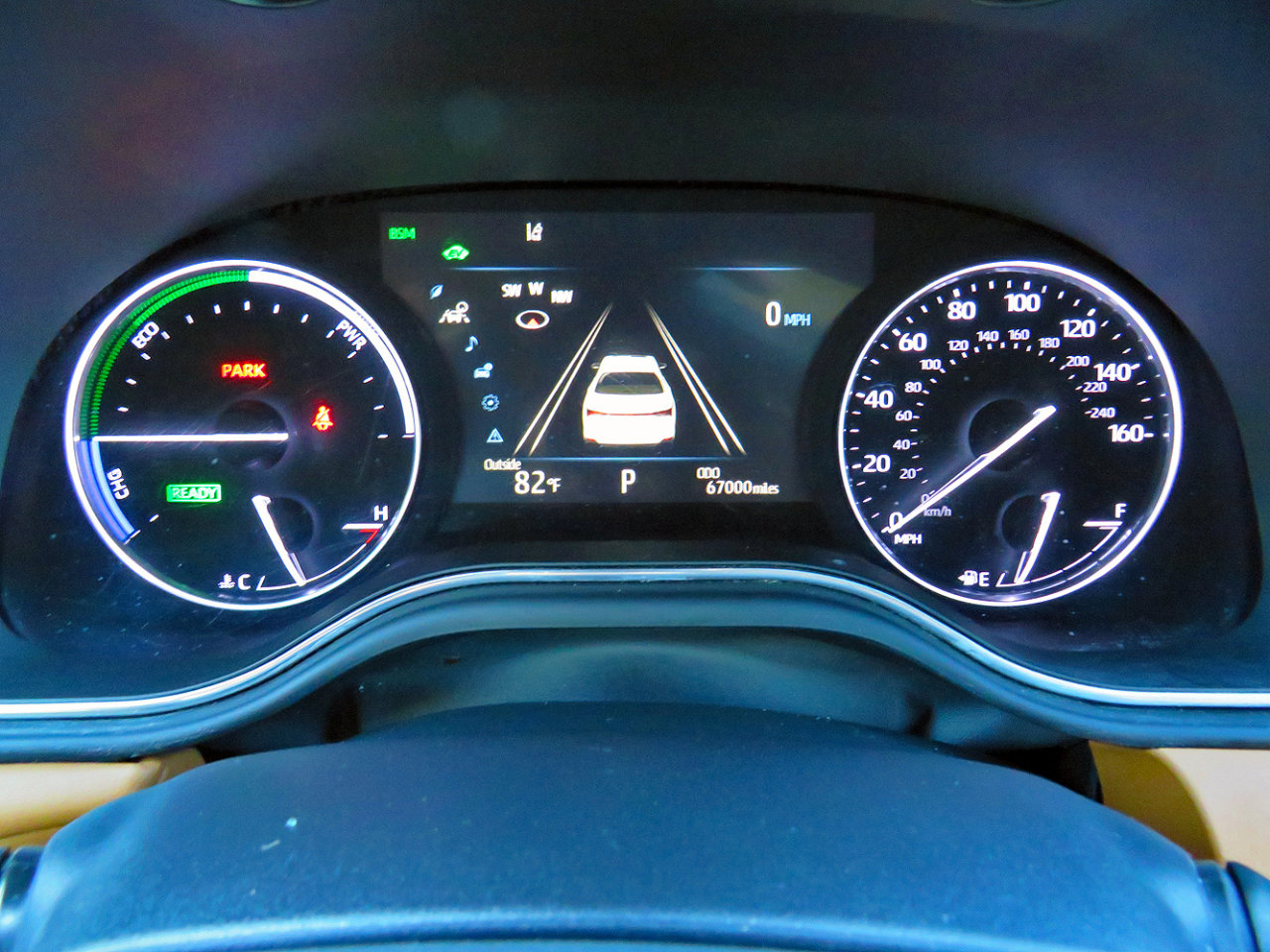 Used 2019 Toyota Avalon Limited image 18