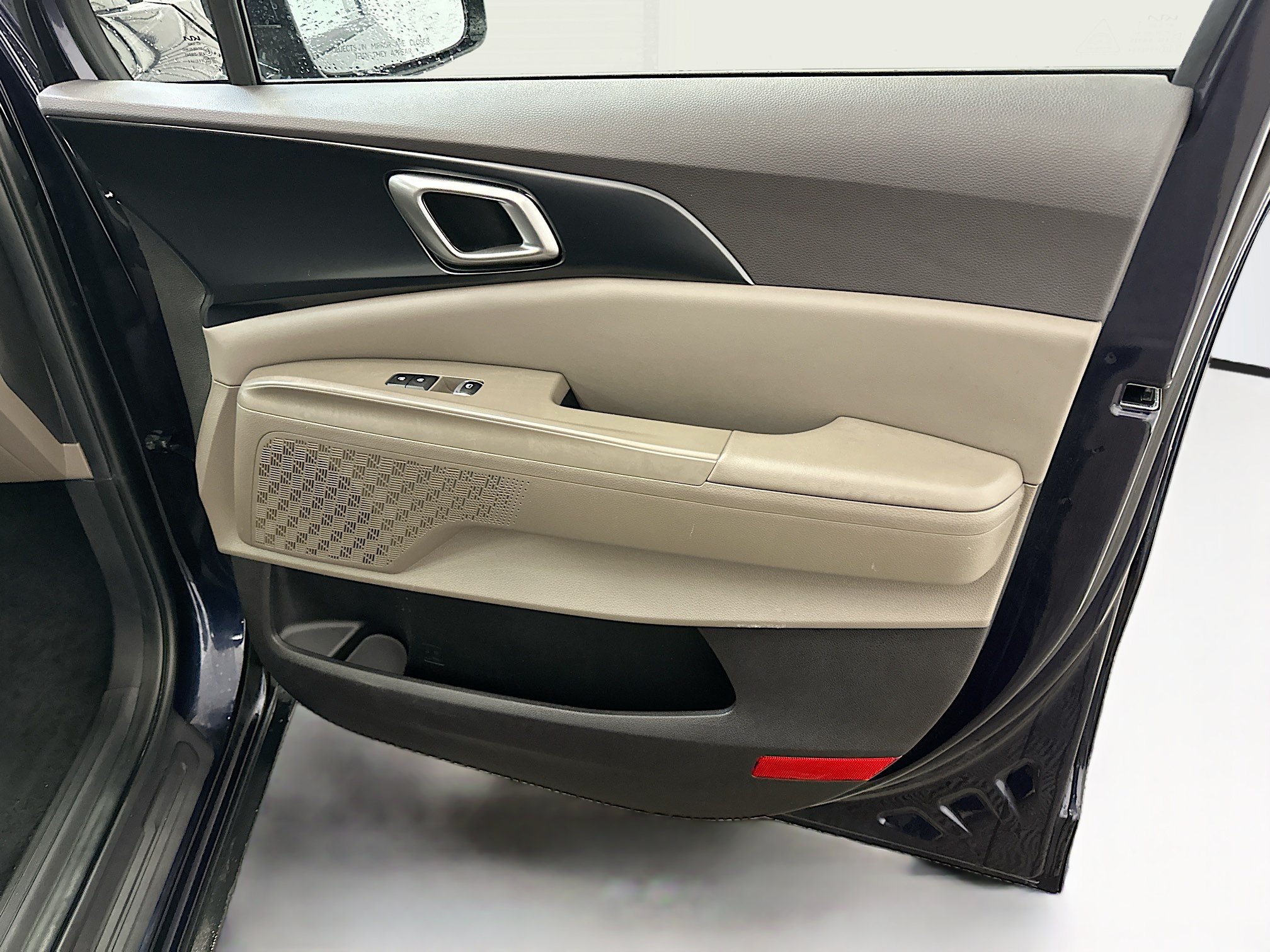 Used 2026 Kia Carnival FWD image 34