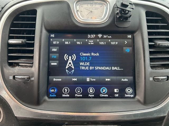 Used 2019 Chrysler 300 Touring w/ Sport Appearance Package image 22