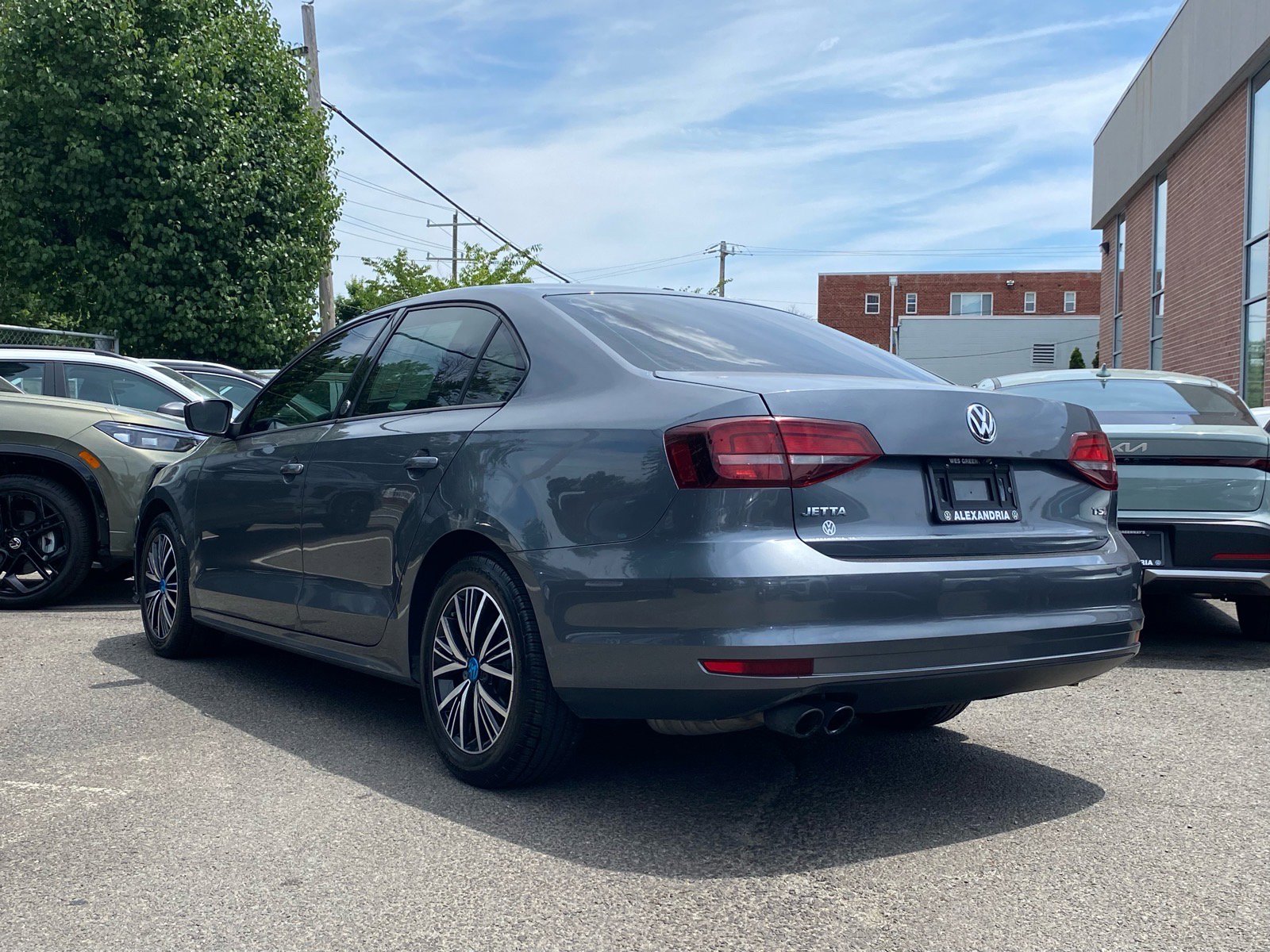 Used 2018 Volkswagen Jetta Wolfsburg Edition FWD image 3