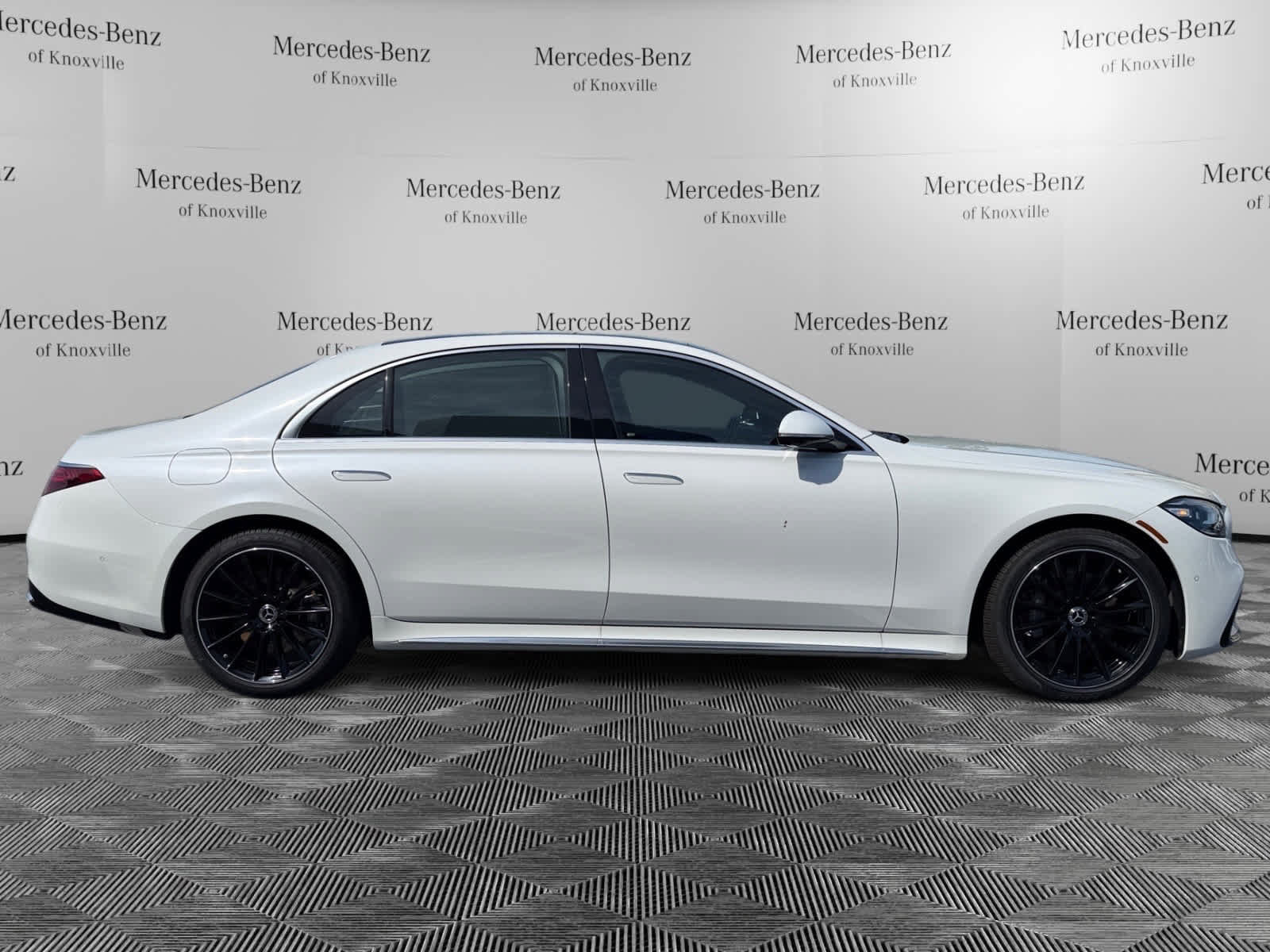 New 2026 Mercedes-Benz S 500 4MATIC image 6
