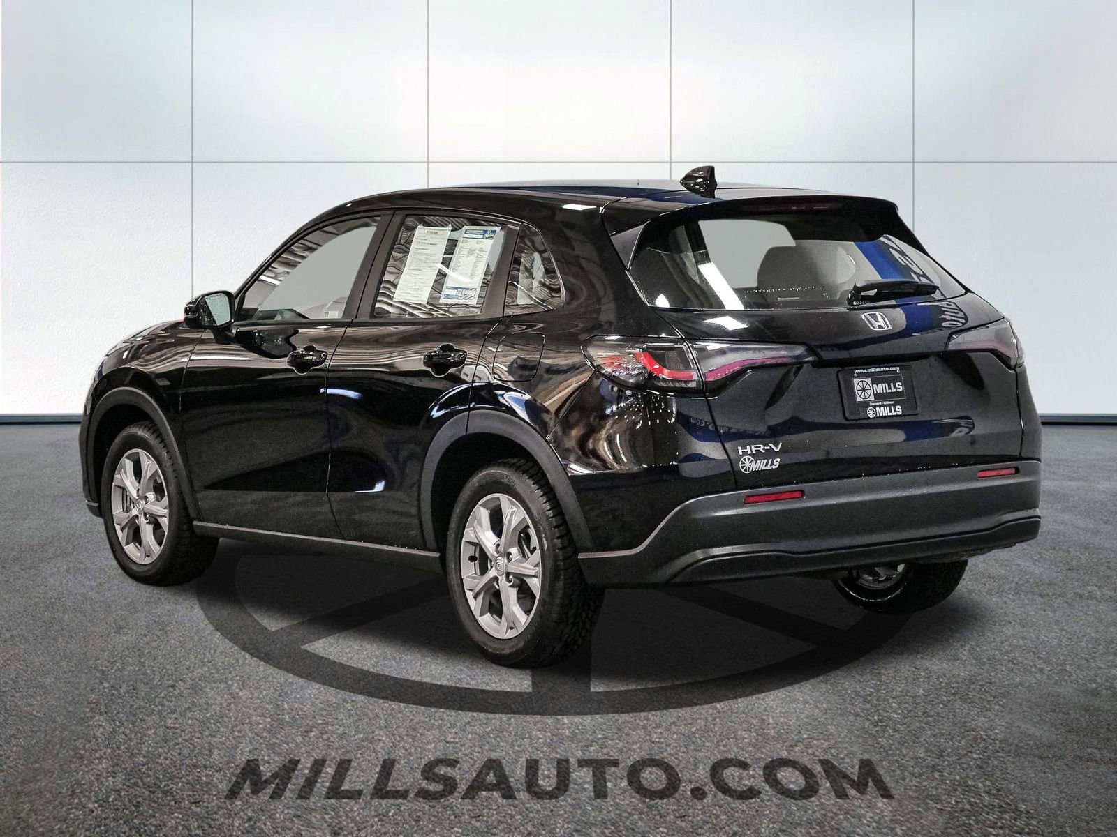 Used 2023 Honda HR-V LX image 5