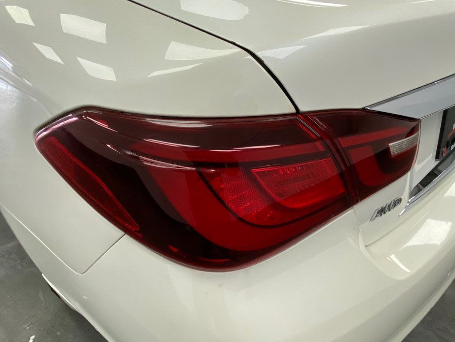 Used 2016 INFINITI Q70 L 3.7 w/ Deluxe Touring Package AWD/4WD image 13