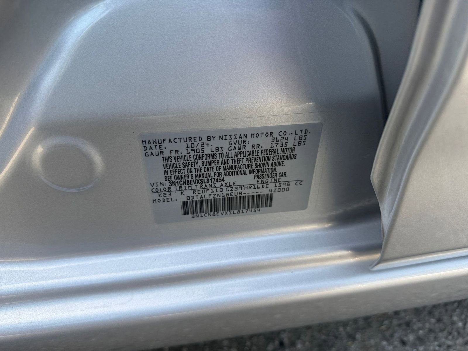 Used 2025 Nissan Versa SV FWD image 24