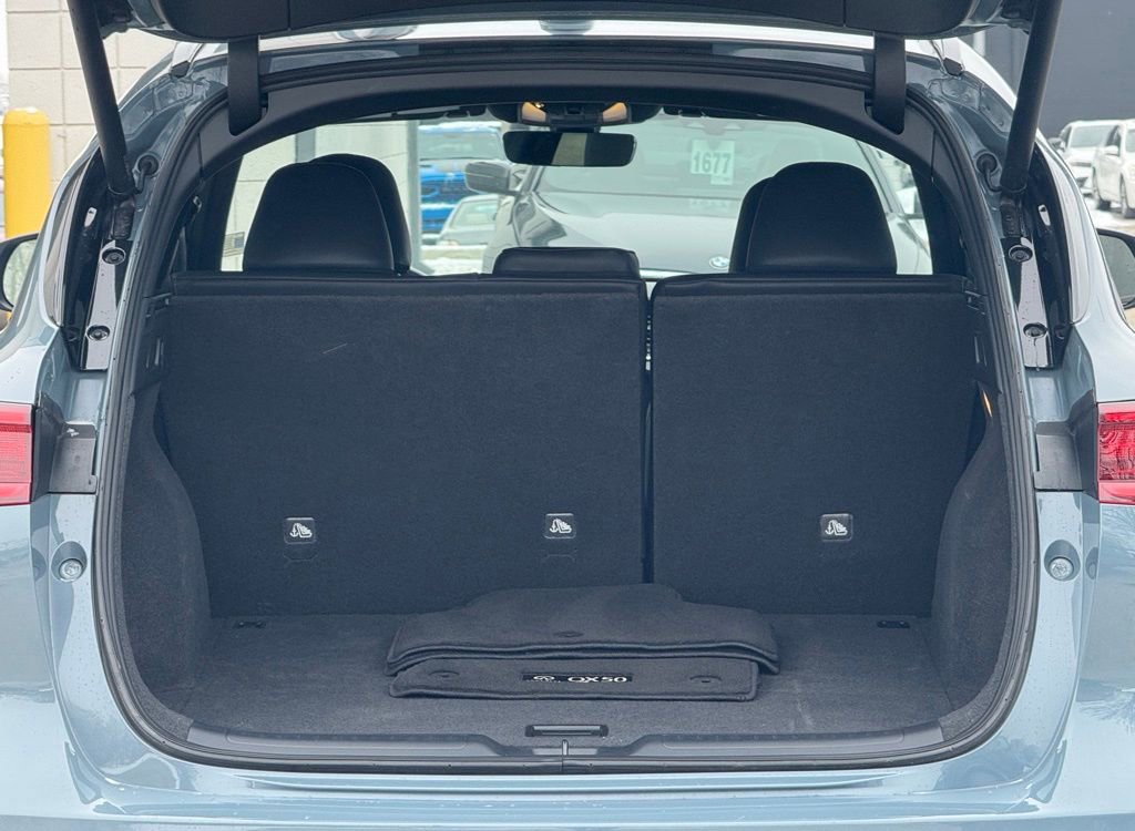 Used 2025 INFINITI QX50 Sport image 30