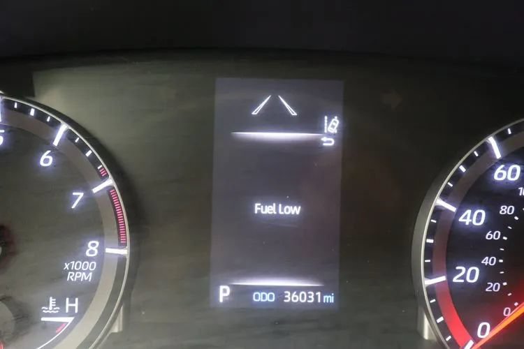 Used 2022 Toyota Highlander L AWD/4WD image 27