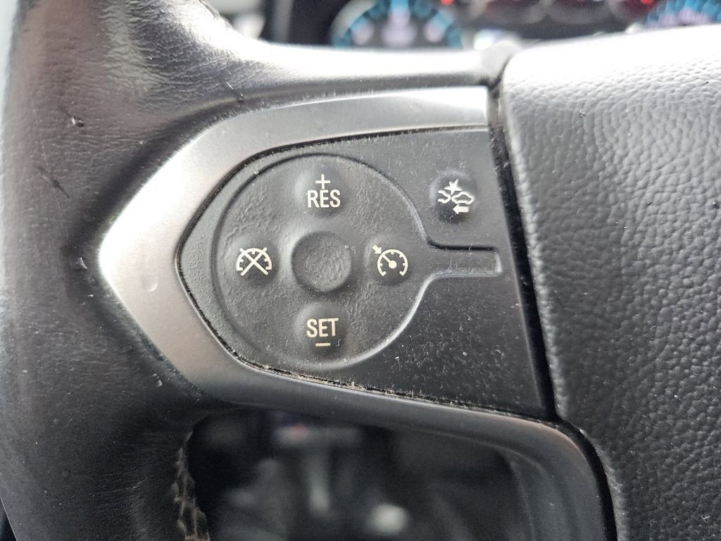 Used 2015 Chevrolet Suburban LT image 13