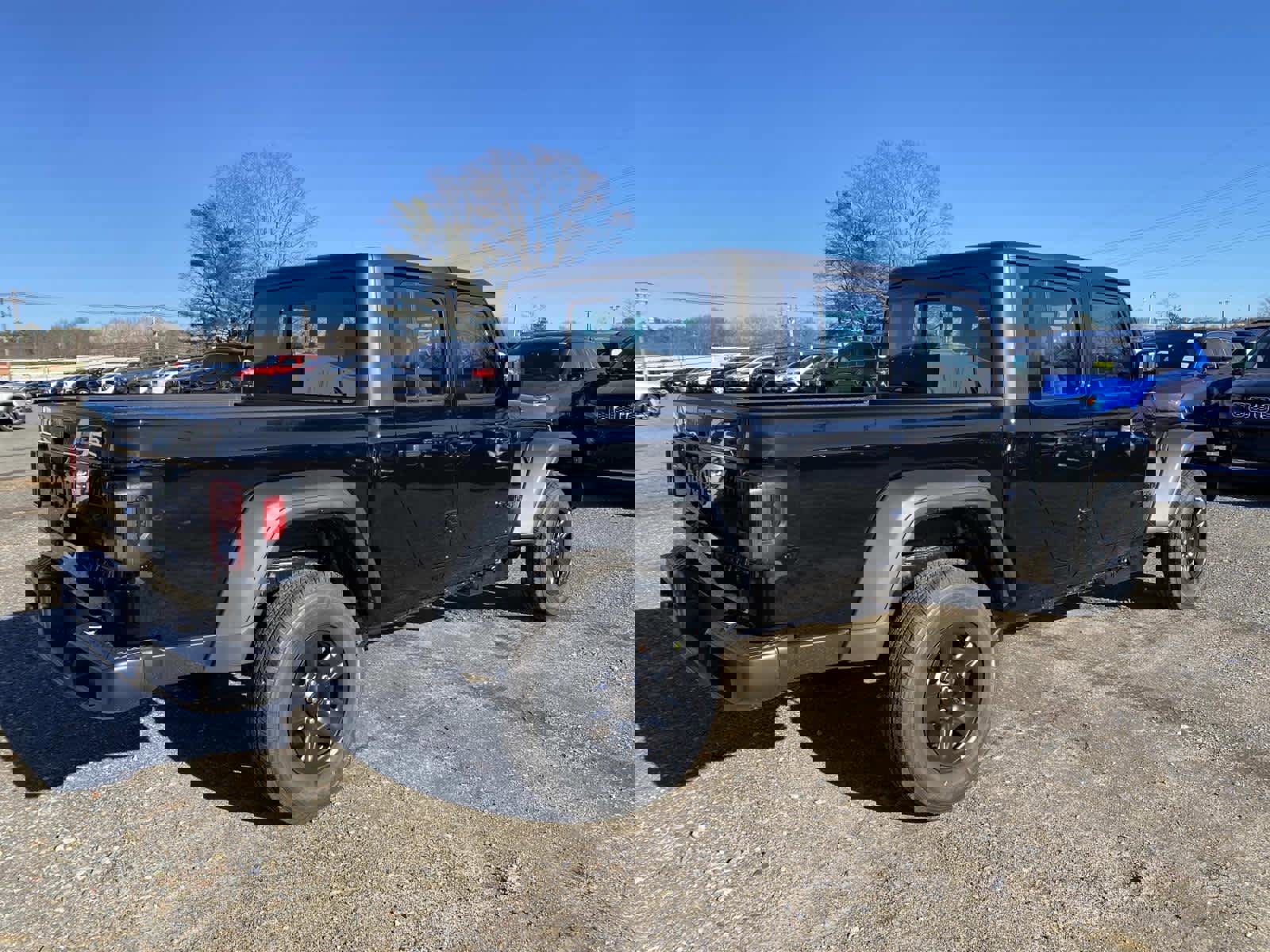 New 2026 Jeep Gladiator Sport image 3