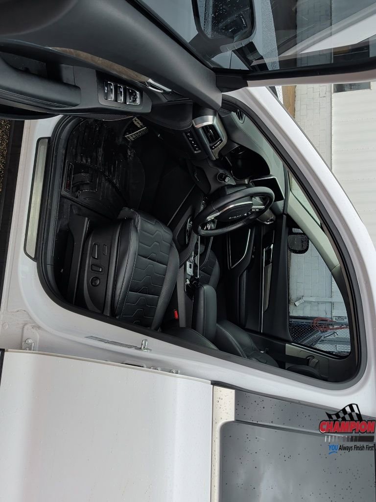 Used 2022 Kia Telluride SX w/ SX Prestige Package image 14