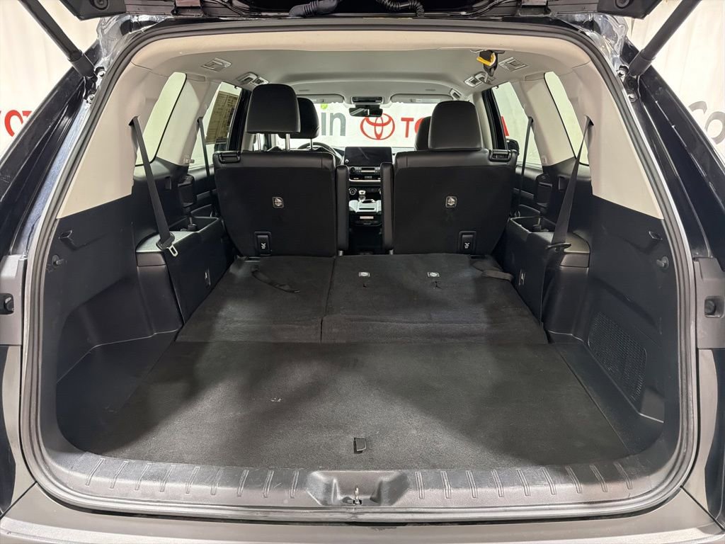 Used 2024 Toyota Grand Highlander AWD image 15