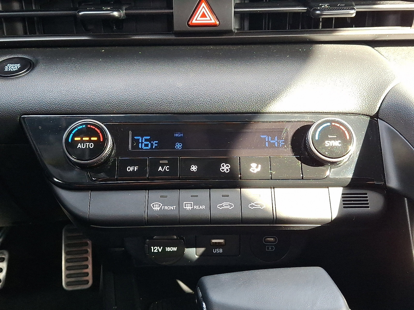 Certified 2025 Hyundai Elantra Sport image 15