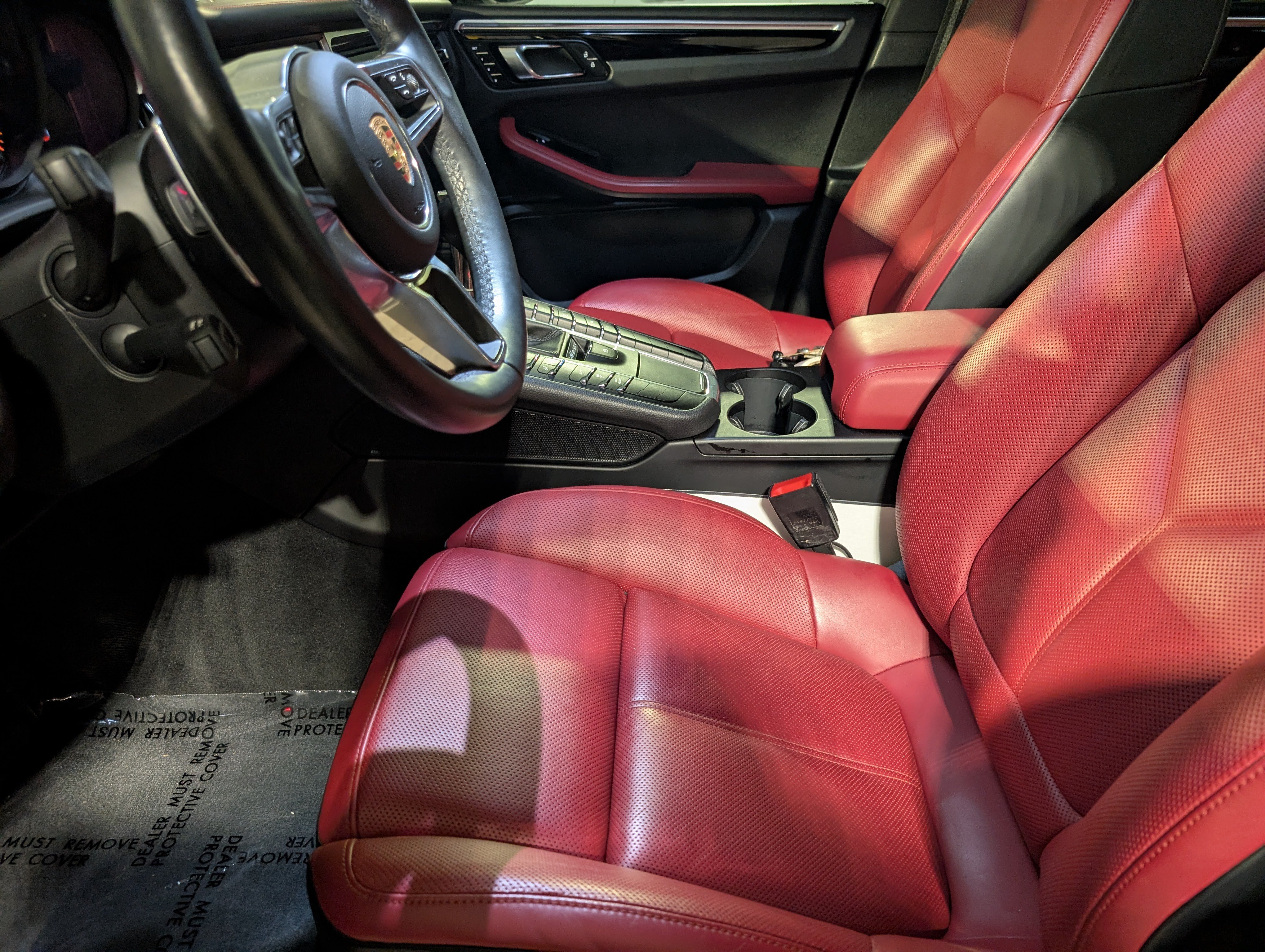 Certified 2020 Porsche Macan S AWD/4WD image 4