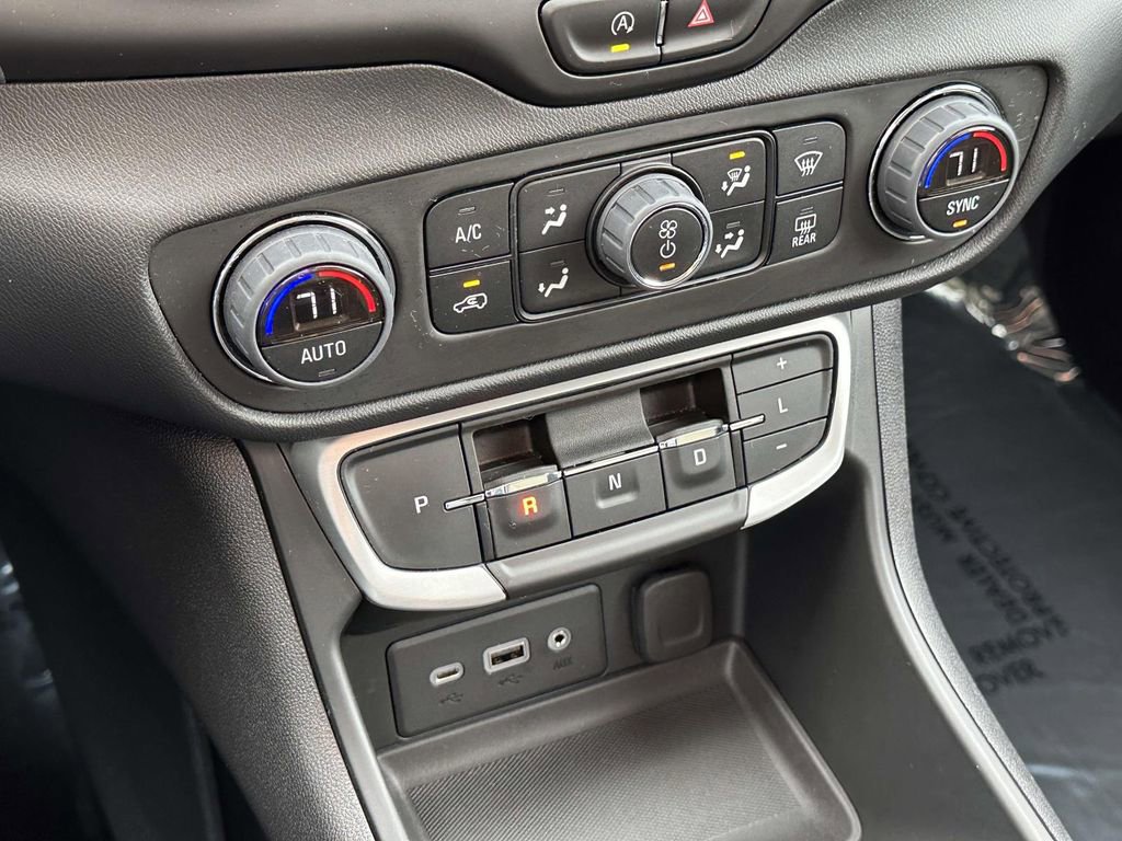 Certified 2023 GMC Terrain SLE w/ Driver Convenience Package image 27