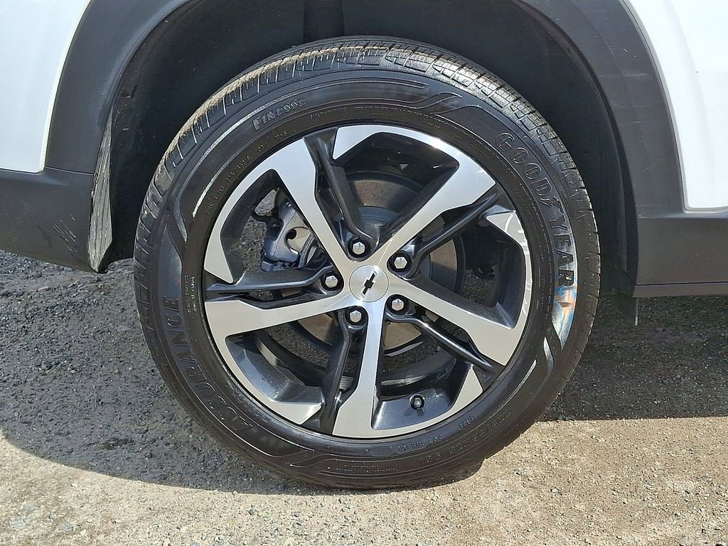 Used 2024 Chevrolet Trax RS w/ Driver Confidence Package image 35