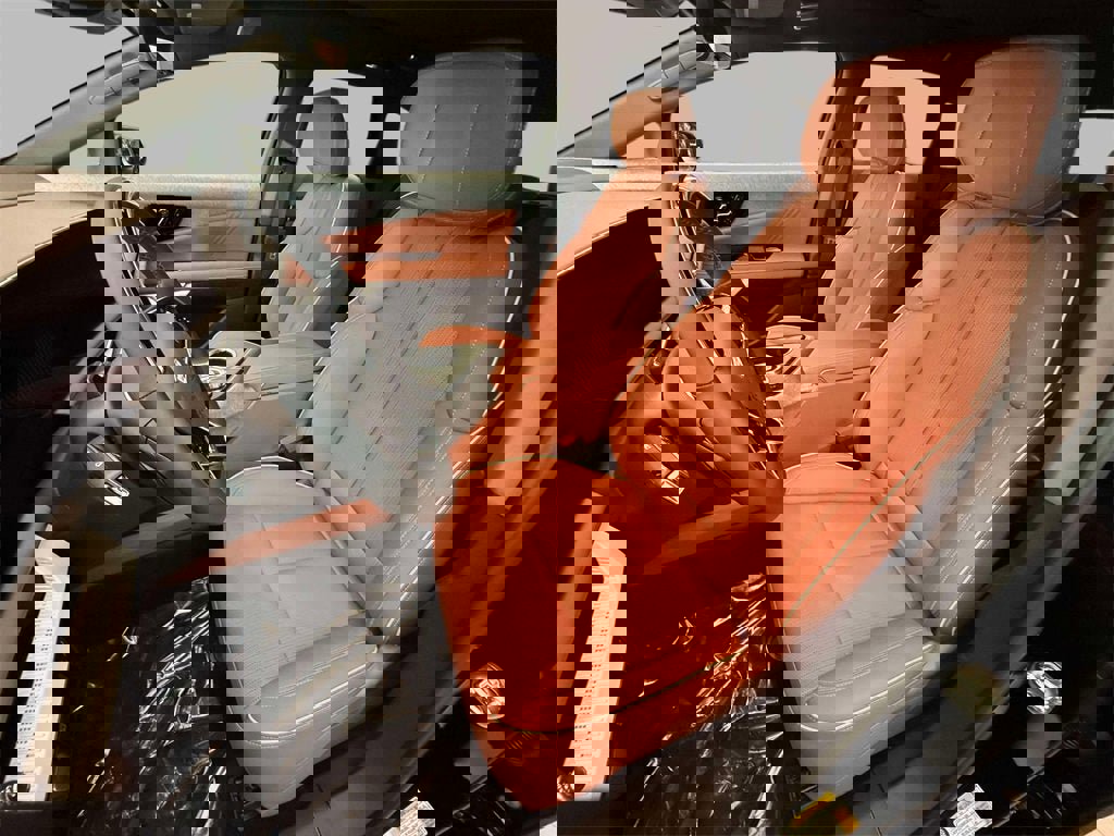 New 2025 Cadillac Optiq Sport 2 w/ LPO, ONYX Package image 2