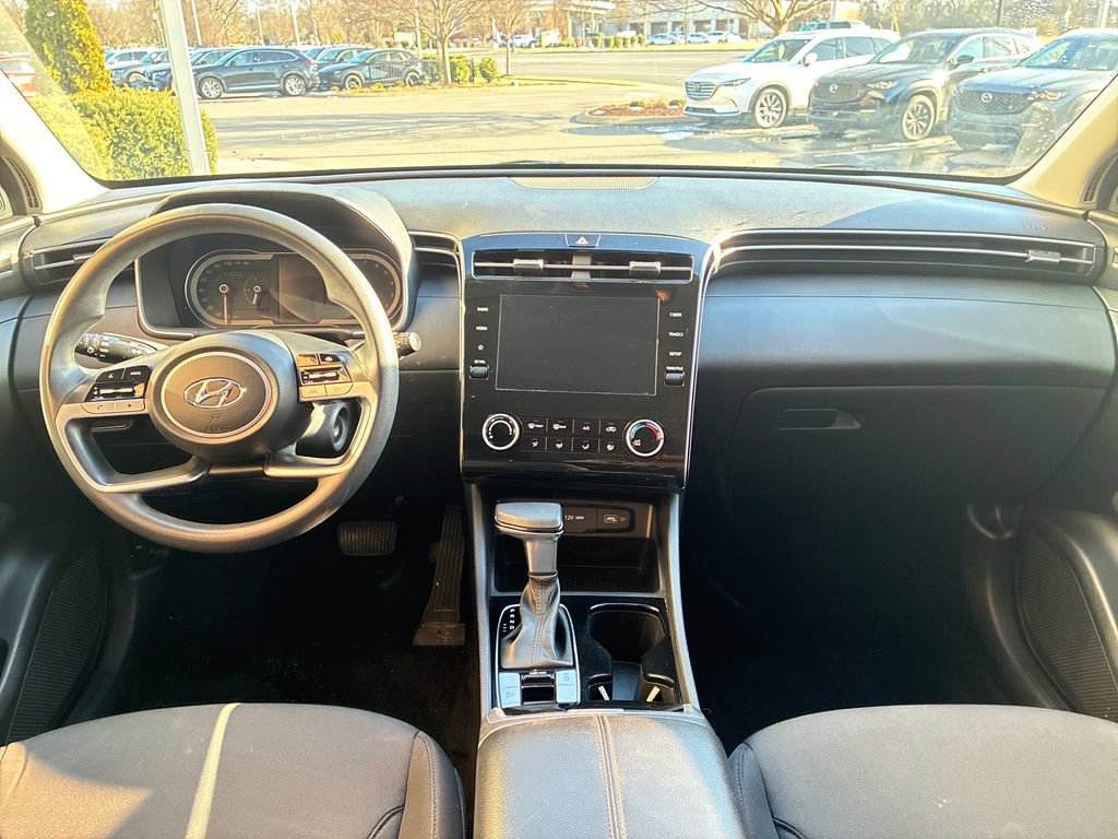 Used 2022 Hyundai Tucson SE image 21
