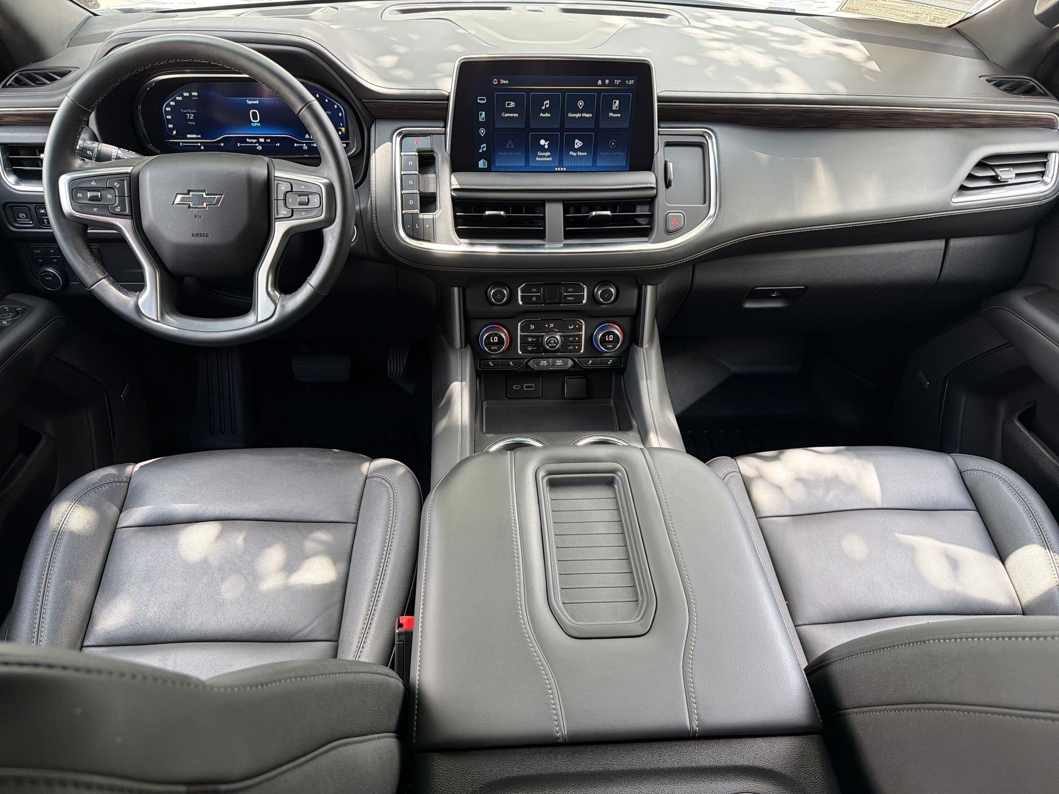 Used 2023 Chevrolet Tahoe Z71 w/ Luxury Package AWD/4WD image 15