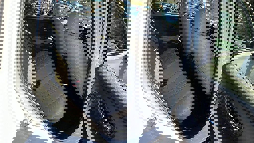 Used 2023 Honda HR-V EX-L image 19