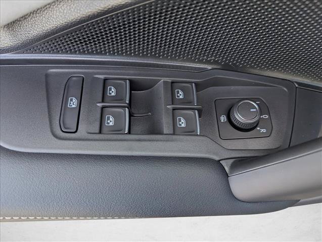 New 2026 Volkswagen Tiguan SE AWD/4WD image 10