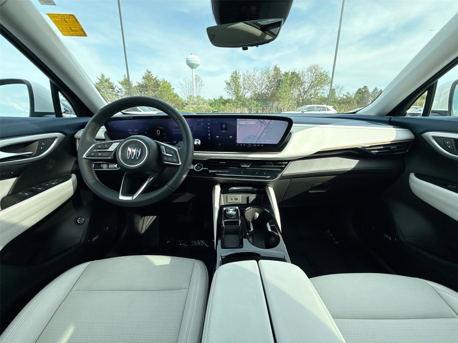 Used 2024 Buick Envision Avenir image 22