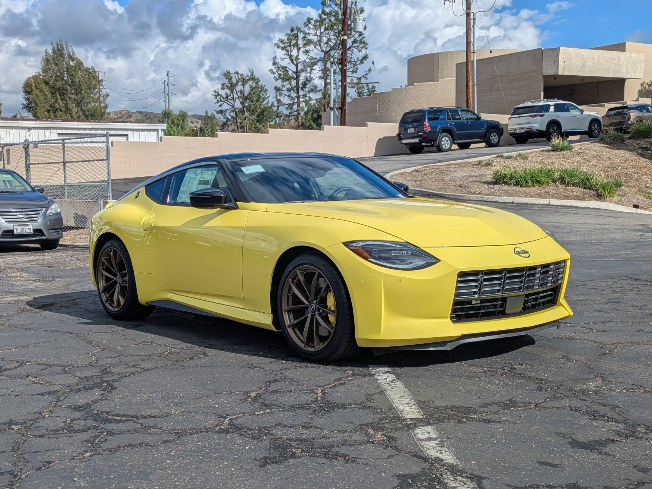 New 2023 Nissan Z w/ Floor Mat Package (L93) image 3