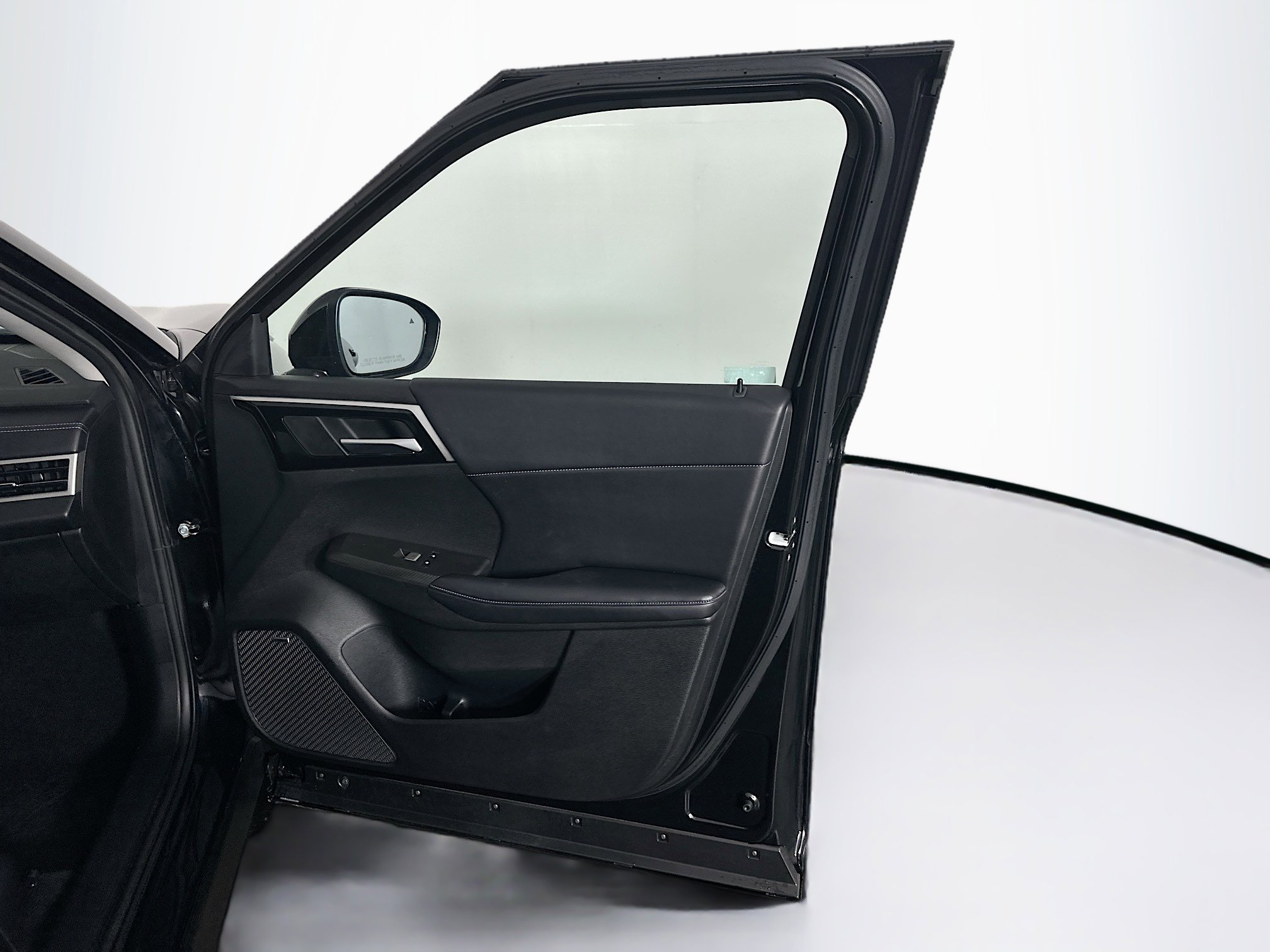 Used 2025 Mitsubishi Outlander SE FWD image 34