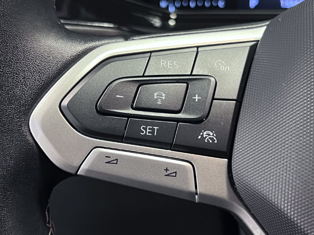 Certified 2025 Volkswagen Taos S FWD image 20