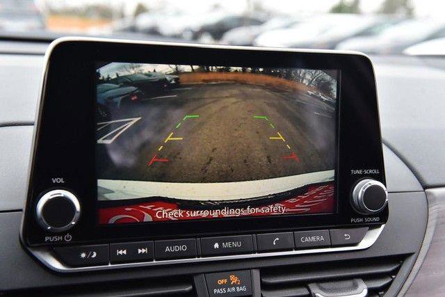 Certified 2025 Nissan Altima 2.5 SV FWD image 13