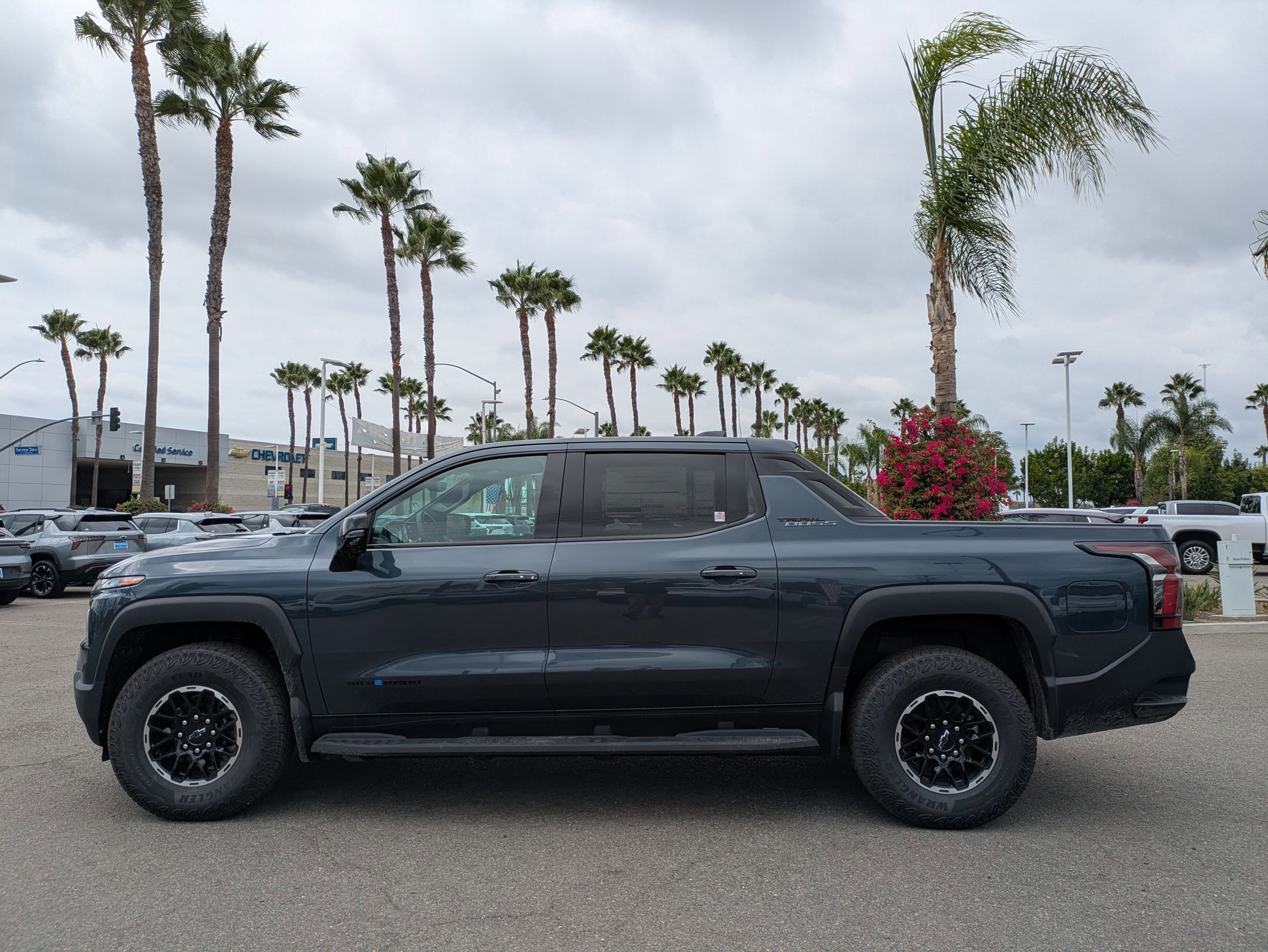 New 2026 Chevrolet Silverado EV Trail Boss w/ Premium Package image 2