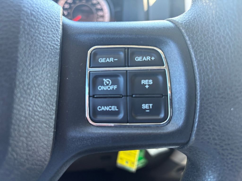 Used 2020 RAM 1500 Classic SLT image 17