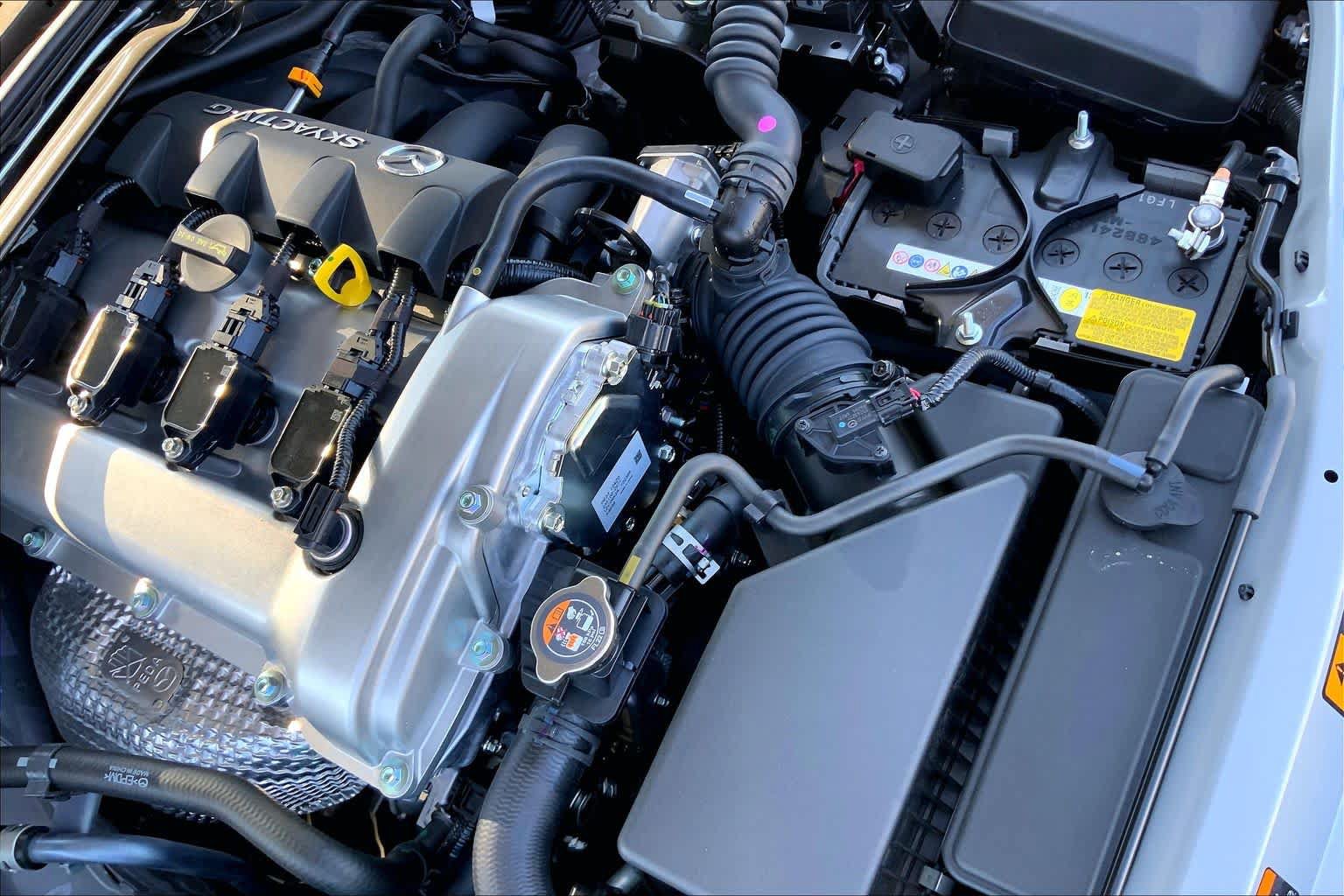 New 2026 MAZDA MX-5 Miata RF Grand Touring RWD image 17