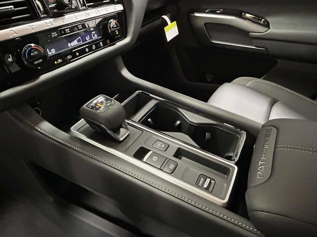 New 2026 Nissan Pathfinder SL FWD image 16