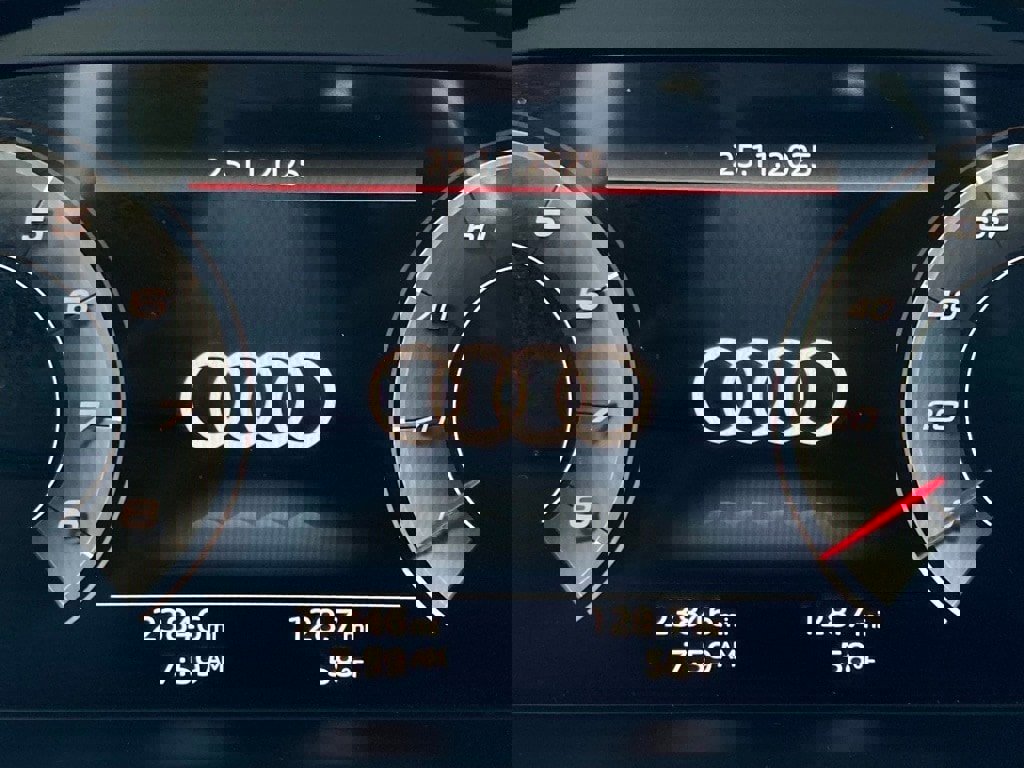 Used 2021 Audi Q5 2.0T Premium Plus w/ Premium Plus Package image 15