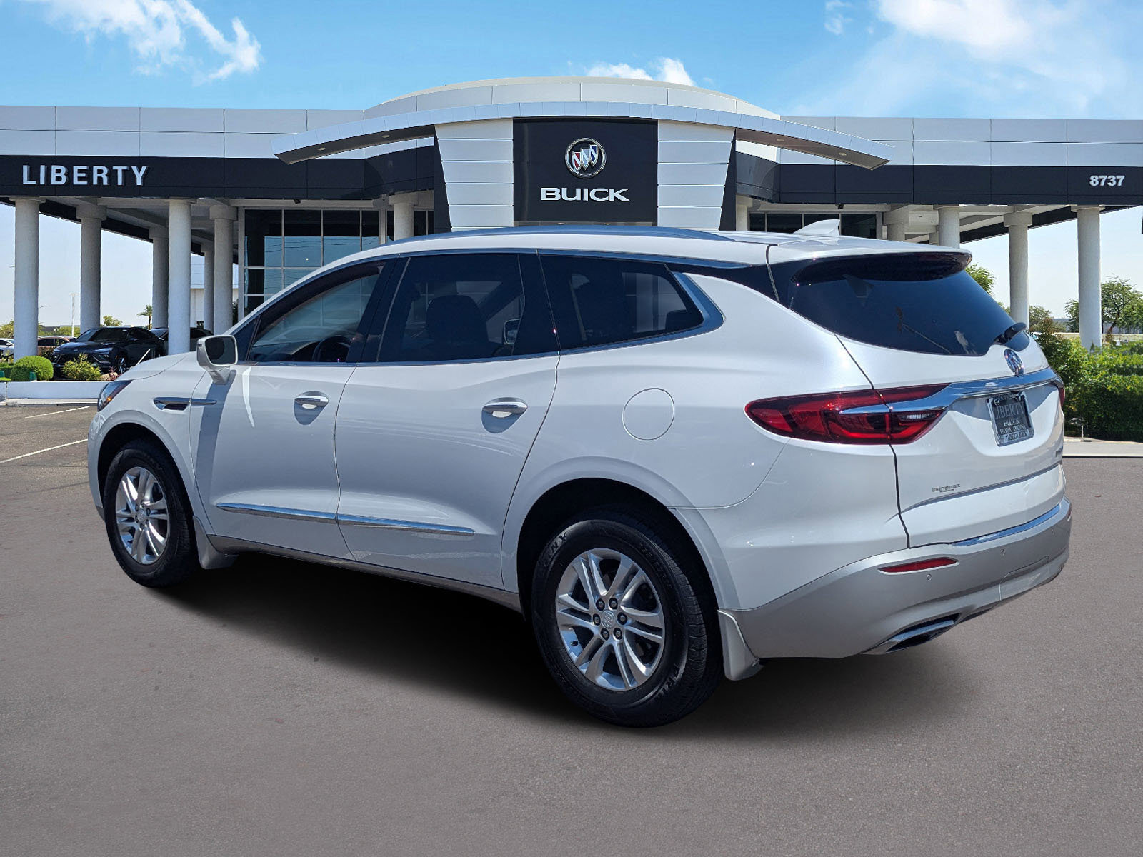 Used 2019 Buick Enclave Essence w/ Trailering Package, 5000 lbs. image 5