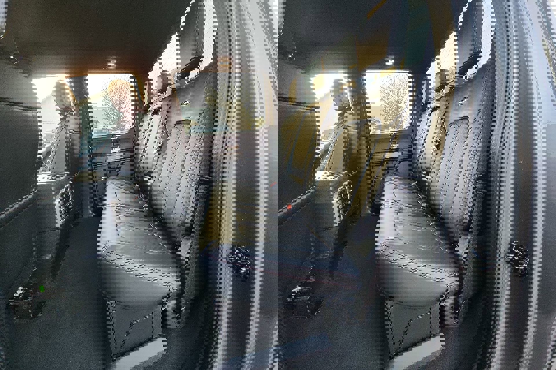 Used 2022 Ford F450 Platinum w/ FX4 Off-Road Package image 23