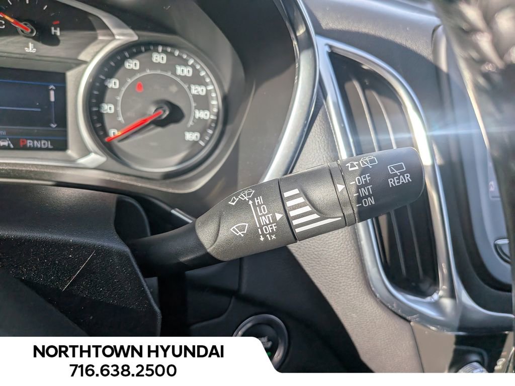 Used 2021 Chevrolet Equinox LT image 25