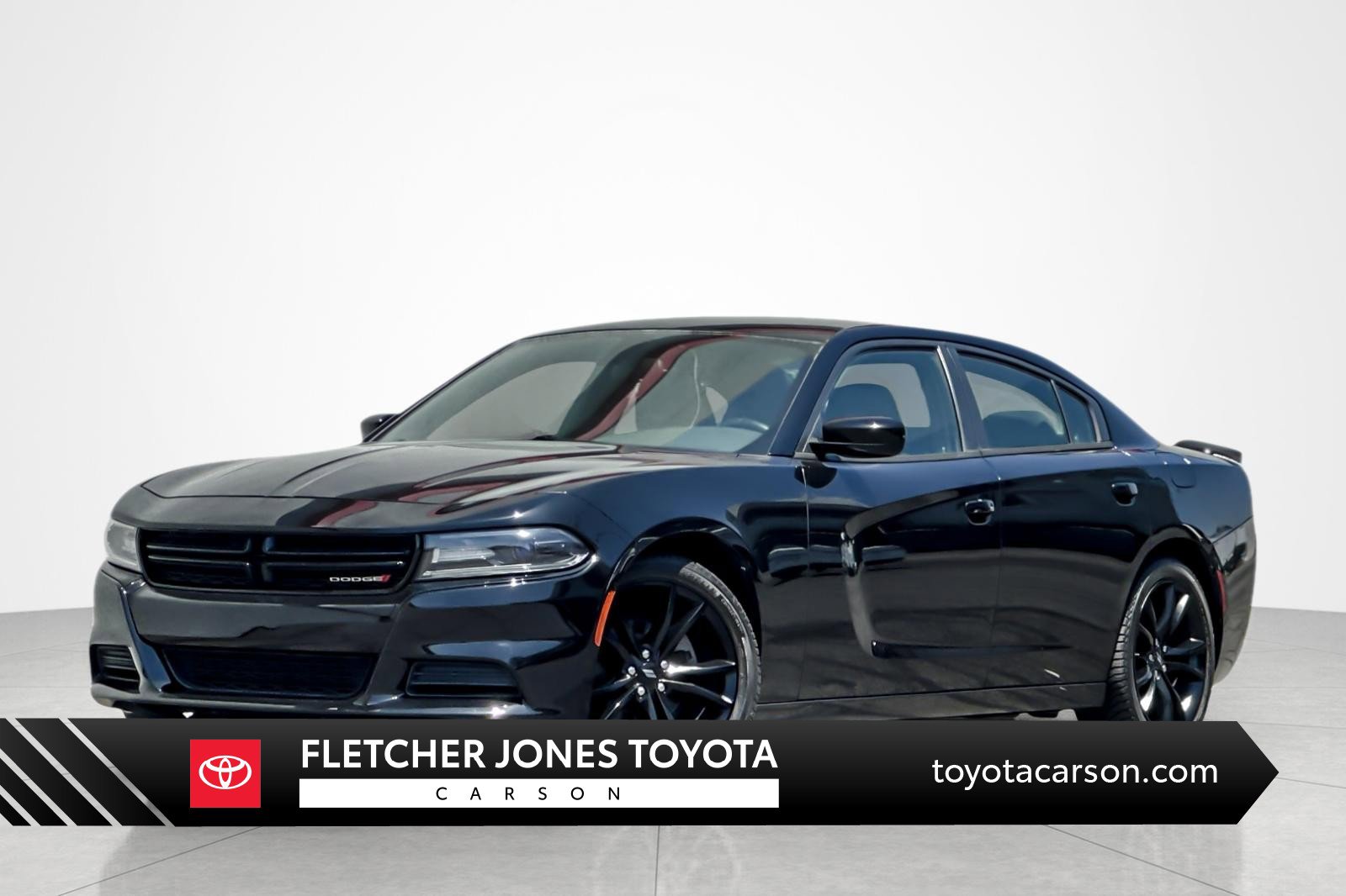 Used 2018 Dodge Charger SXT w/ Blacktop Package