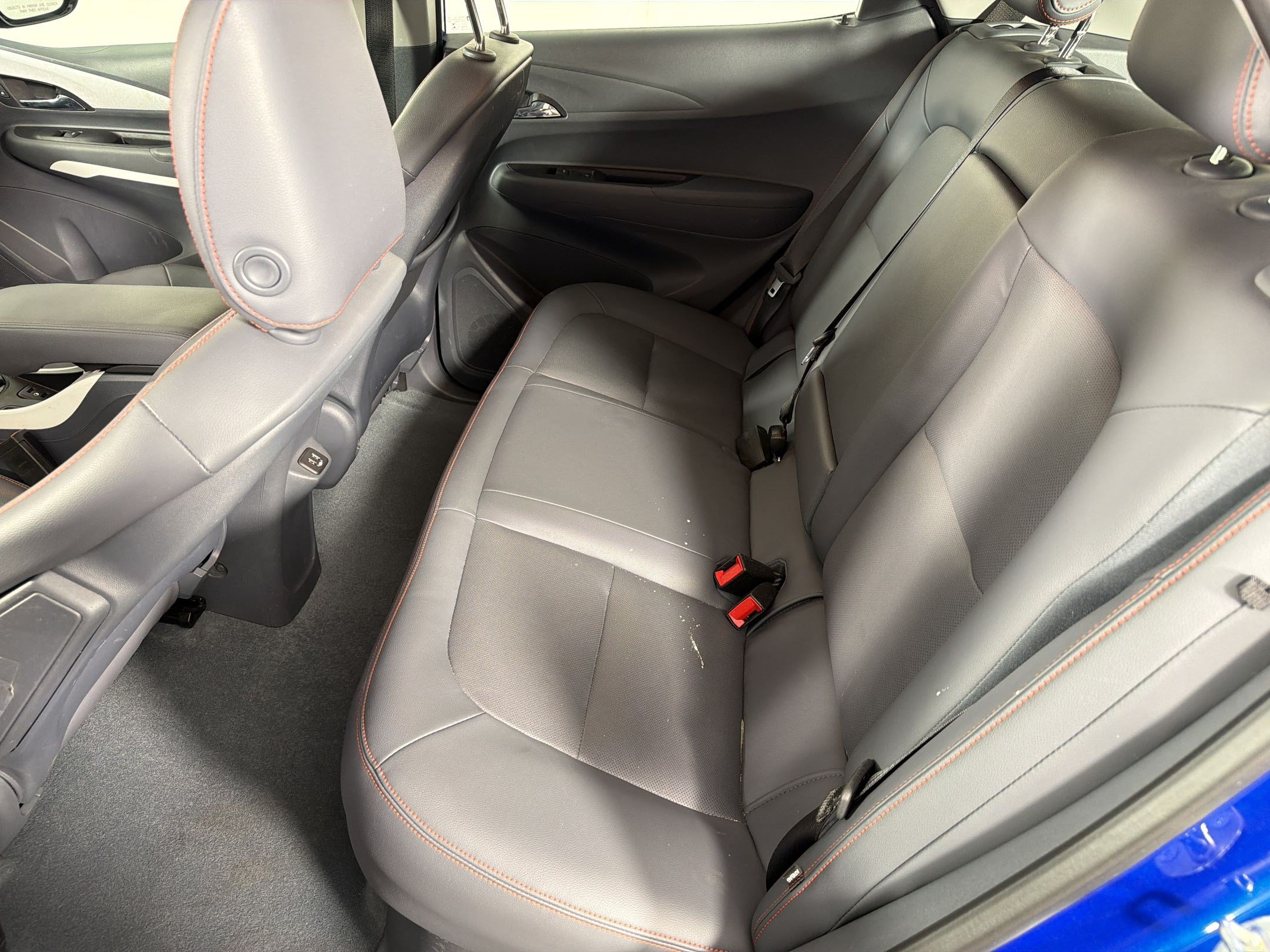 Used 2020 Chevrolet Bolt Premier w/ Infotainment Package FWD image 25