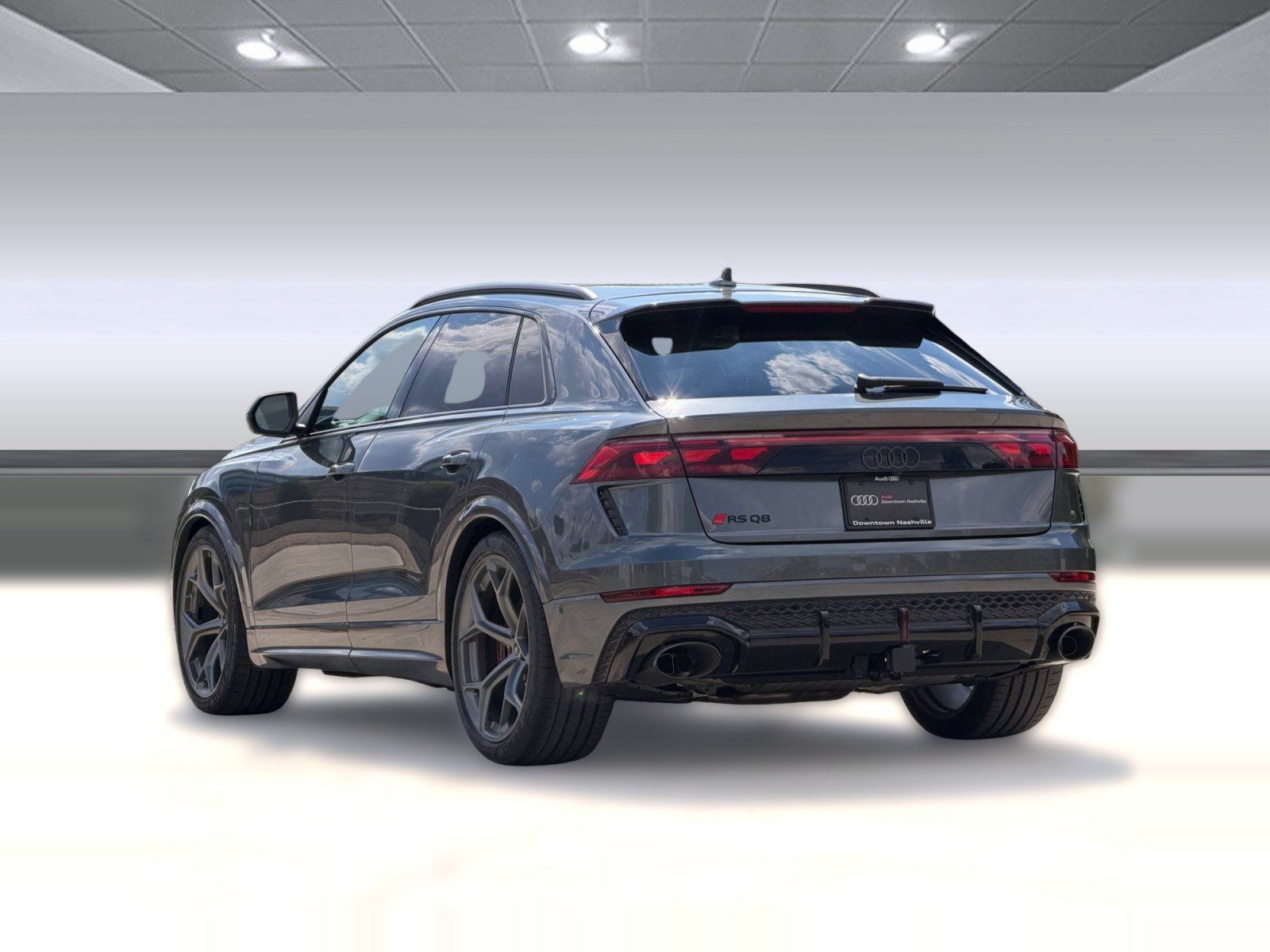 New 2027 Audi RS Q8 performance AWD/4WD image 3