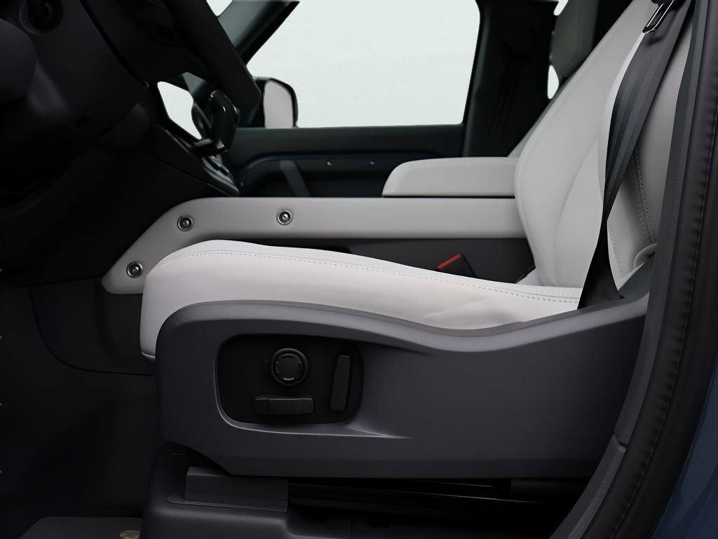 New 2026 Land Rover Defender 110 S AWD/4WD image 36