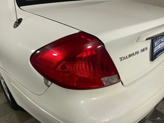 Used 2003 Ford Taurus SES FWD image 17
