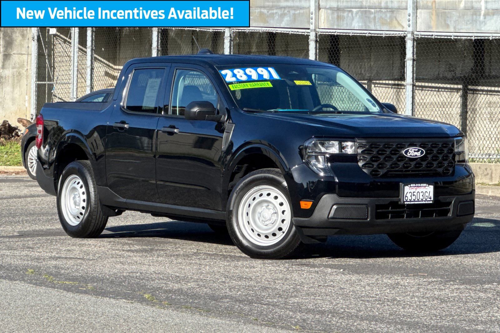 Used 2025 Ford Maverick XL image 2