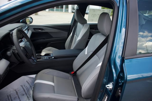 New 2026 Toyota Camry SE w/ Convenience Package FWD image 14