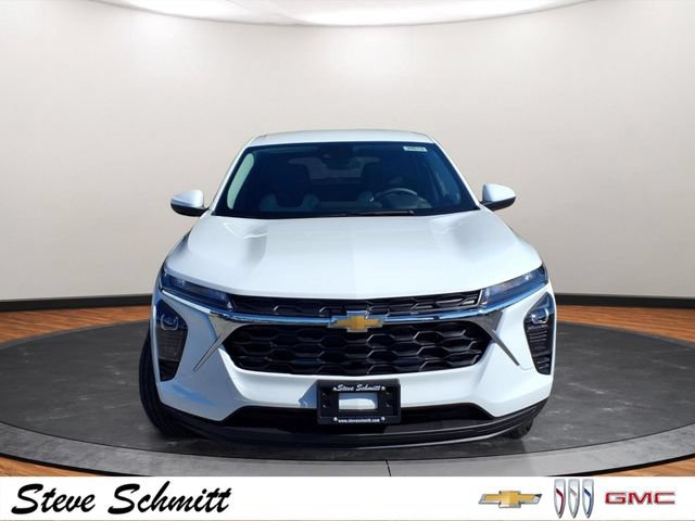New 2026 Chevrolet Trax LS w/ LS Convenience Package FWD image 25