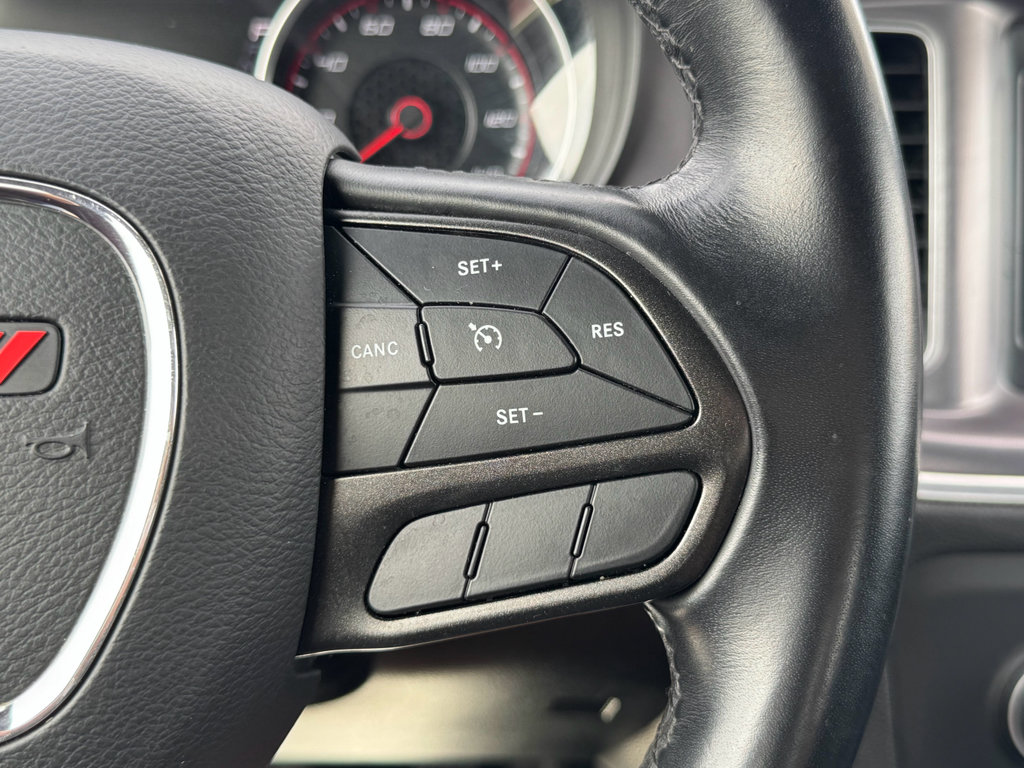 Used 2022 Dodge Charger SXT image 13