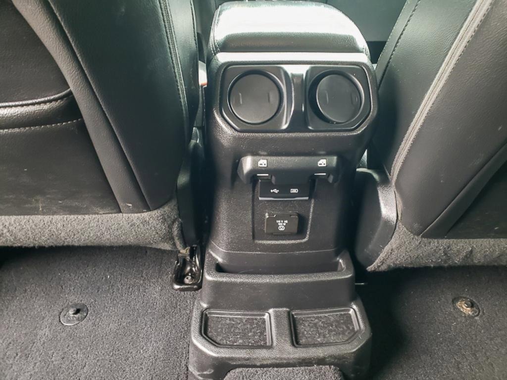 Used 2018 Jeep Wrangler Unlimited Sahara w/ Dual Top Group image 27